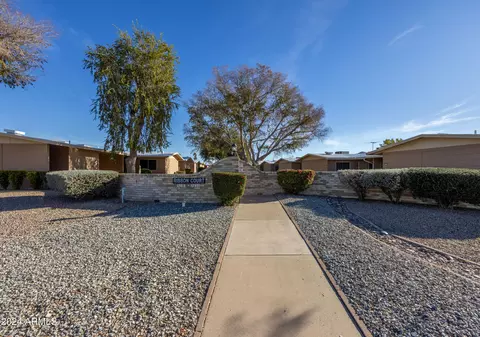 17425 N 99th Dr, Sun City, AZ 85373