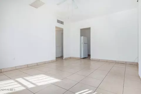 2424 E Amelia Ave, Phoenix, AZ 85016 photo 18