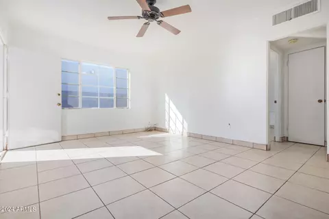 2424 E Amelia Ave, Phoenix, AZ 85016 photo 7