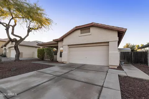 3713 E Cody Ave, Gilbert, AZ 85234 photo 2