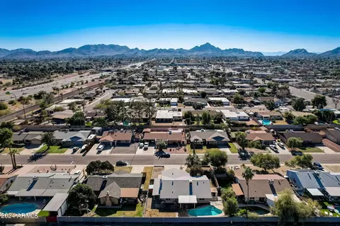 3236 E Windrose Dr, Phoenix, AZ 85032 photo 5
