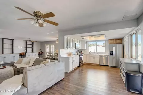 3236 E Windrose Dr, Phoenix, AZ 85032 photo 15