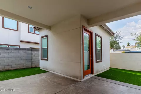 Exterior - 1555 E Ocotillo Rd #17, Phoenix, AZ 85014 photo 8 of 14