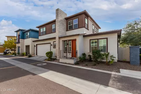 Exterior - 1555 E Ocotillo Rd #17, Phoenix, AZ 85014 photo 3 of 14