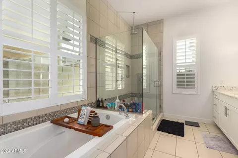 Bath - 1555 E Ocotillo Rd #17, Phoenix, AZ 85014 photo 4 of 6