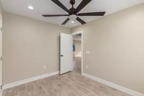 2538 E Broadway Rd, Phoenix, AZ 85040 photo 17