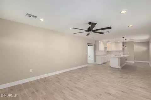 2538 E Broadway Rd, Phoenix, AZ 85040 photo 7