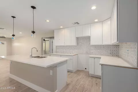 2538 E Broadway Rd, Phoenix, AZ 85040 photo 11