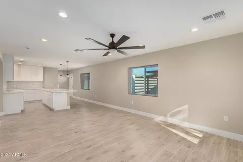 2538 E Broadway Rd, Phoenix, AZ 85040 photo 6