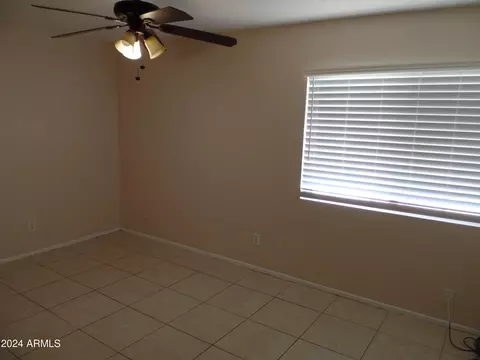 4123 E Nancy Ln, Phoenix, AZ 85042 photo 7