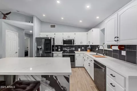 821 E Hondo Ave, Apache Junction, AZ 85119 photo 14