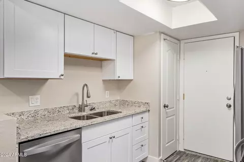 534 E Marco Polo Rd, Phoenix, AZ 85024 photo 8