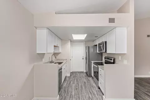 534 E Marco Polo Rd, Phoenix, AZ 85024 photo 7