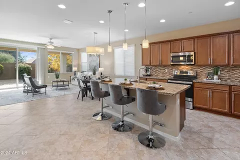 10911 W Edgewood Dr, Sun City, AZ 85351