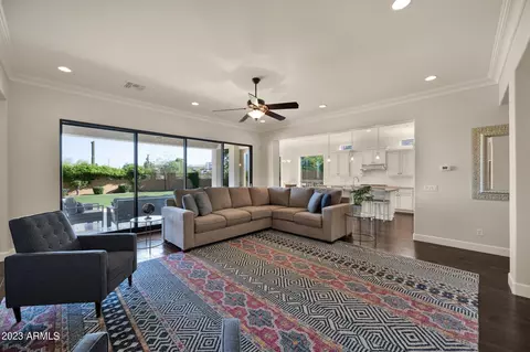 8434 E Laurel St, Mesa, AZ 85207 photo 10