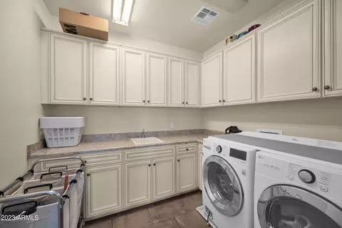 8434 E Laurel St, Mesa, AZ 85207 photo 29