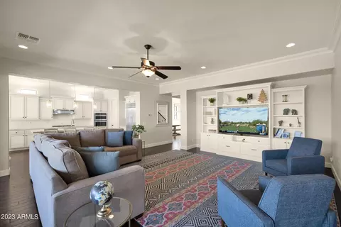 8434 E Laurel St, Mesa, AZ 85207 photo 9