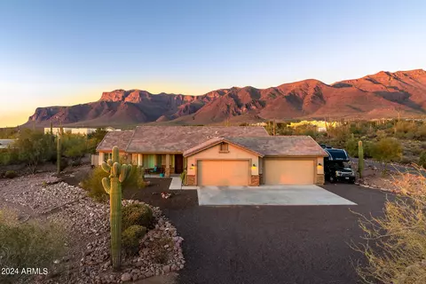 10100 E Cloudview Ave, Gold Canyon, AZ 85118