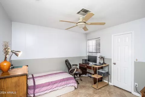 1902 E Citation Ln, Tempe, AZ 85284 photo 12