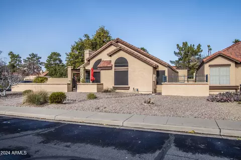1902 E Citation Ln, Tempe, AZ 85284 photo 2