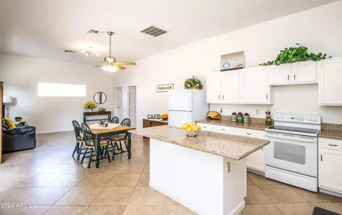 1902 E Citation Ln, Tempe, AZ 85284 photo 15