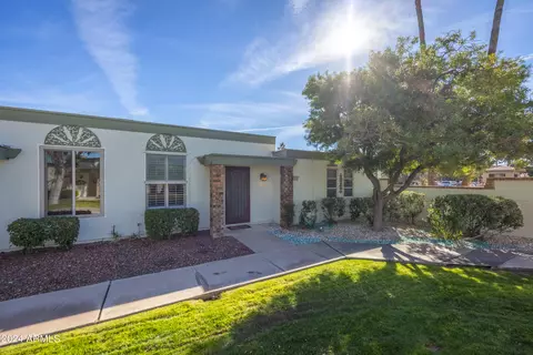 10010 W Royal Oak Rd #A, Sun City, AZ 85351