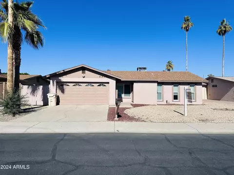 4832 W Mescal St, Glendale, AZ 85304