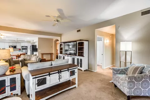 Kitchen - 7533 E Kiva Ave, Mesa, AZ 85209 photo 7 of 8