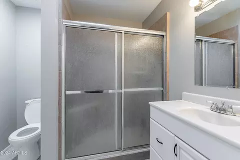 13802 N 41st Dr, Phoenix, AZ 85053 photo 9