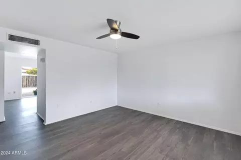 422 E Glade Ave, Mesa, AZ 85204 photo 5