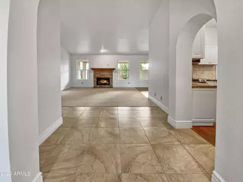 6441 E Quartz St, Mesa, AZ 85215 photo 2
