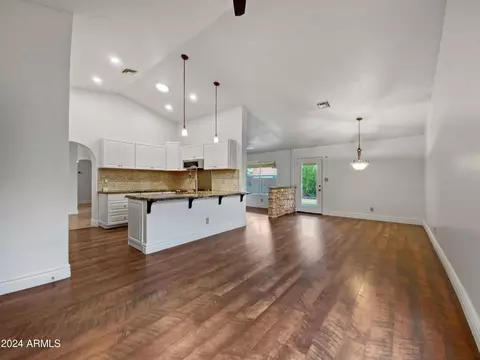 6441 E Quartz St, Mesa, AZ 85215 photo 5