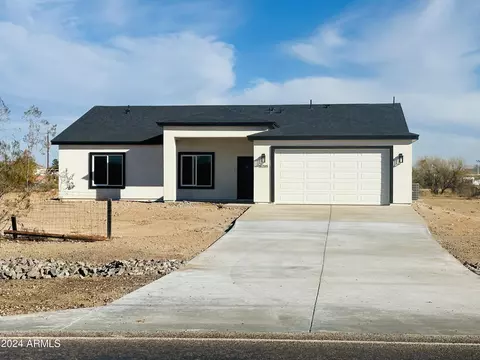 30205 N Crozier --, Wittmann, AZ 85361