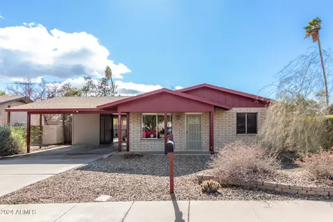 2317 W Laurel Ln, Phoenix, AZ 85029