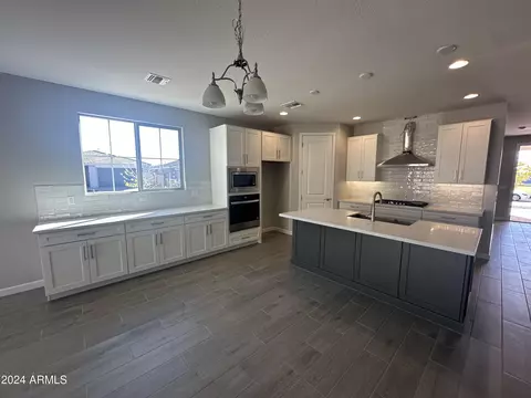 4637 S Carbon Dr, Mesa, AZ 85212