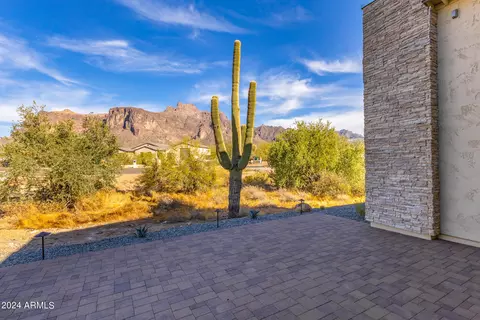 530 N Star Ct, Apache Junction, AZ 85119 photo 5
