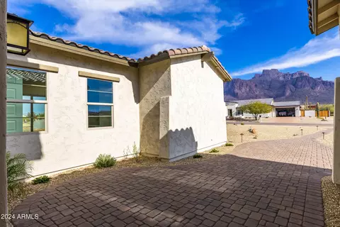 630 N Star Ct, Apache Junction, AZ 85119 photo 4