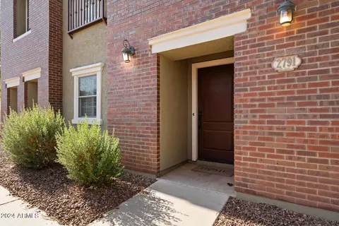2791 S Balsam Dr, Gilbert, AZ 85295