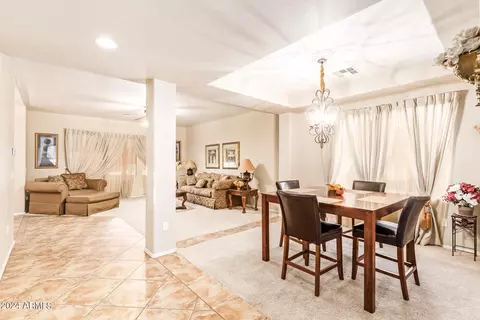 Dining - 6830 S 39th Dr, Phoenix, AZ 85041 photo 1 of 1