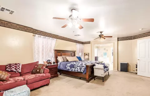 Bedroom - 6830 S 39th Dr, Phoenix, AZ 85041 photo 2 of 5
