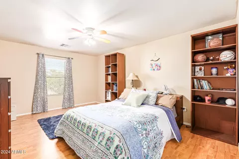 Bedroom - 6830 S 39th Dr, Phoenix, AZ 85041 photo 4 of 5