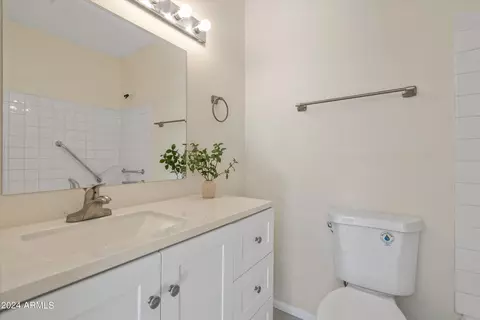 1450 E Bethany Home Rd #33, Phoenix, AZ 85014 photo 12