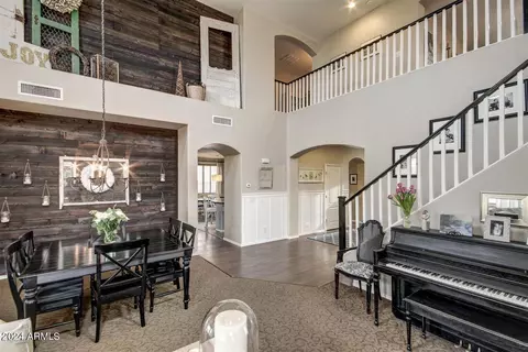 2755 S Penrose Dr, Gilbert, AZ 85295 photo 2