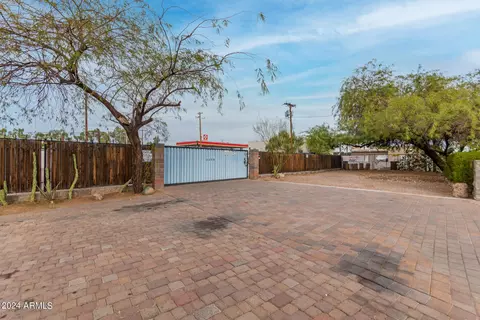 3514 W Latham St, Phoenix, AZ 85009