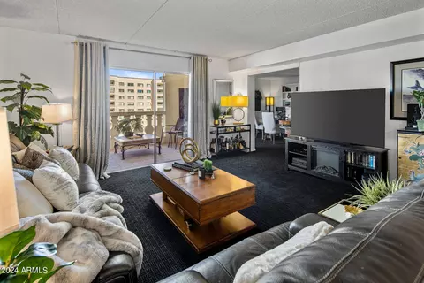 7830 E Camelback Rd #412, Scottsdale, AZ 85251