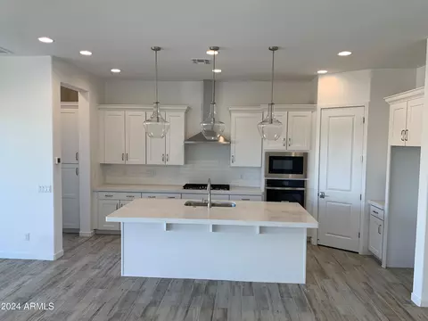 8044 E June Cir, Mesa, AZ 85207 photo 8