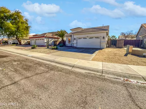 3841 W Questa Dr, Glendale, AZ 85310