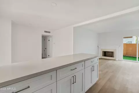 720 E Alice Ave #103, Phoenix, AZ 85020 photo 4