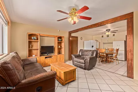 352 E Holmes Ave, Mesa, AZ 85210 photo 7