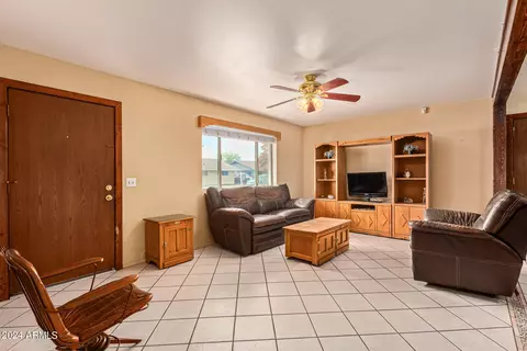 352 E Holmes Ave, Mesa, AZ 85210 photo 5